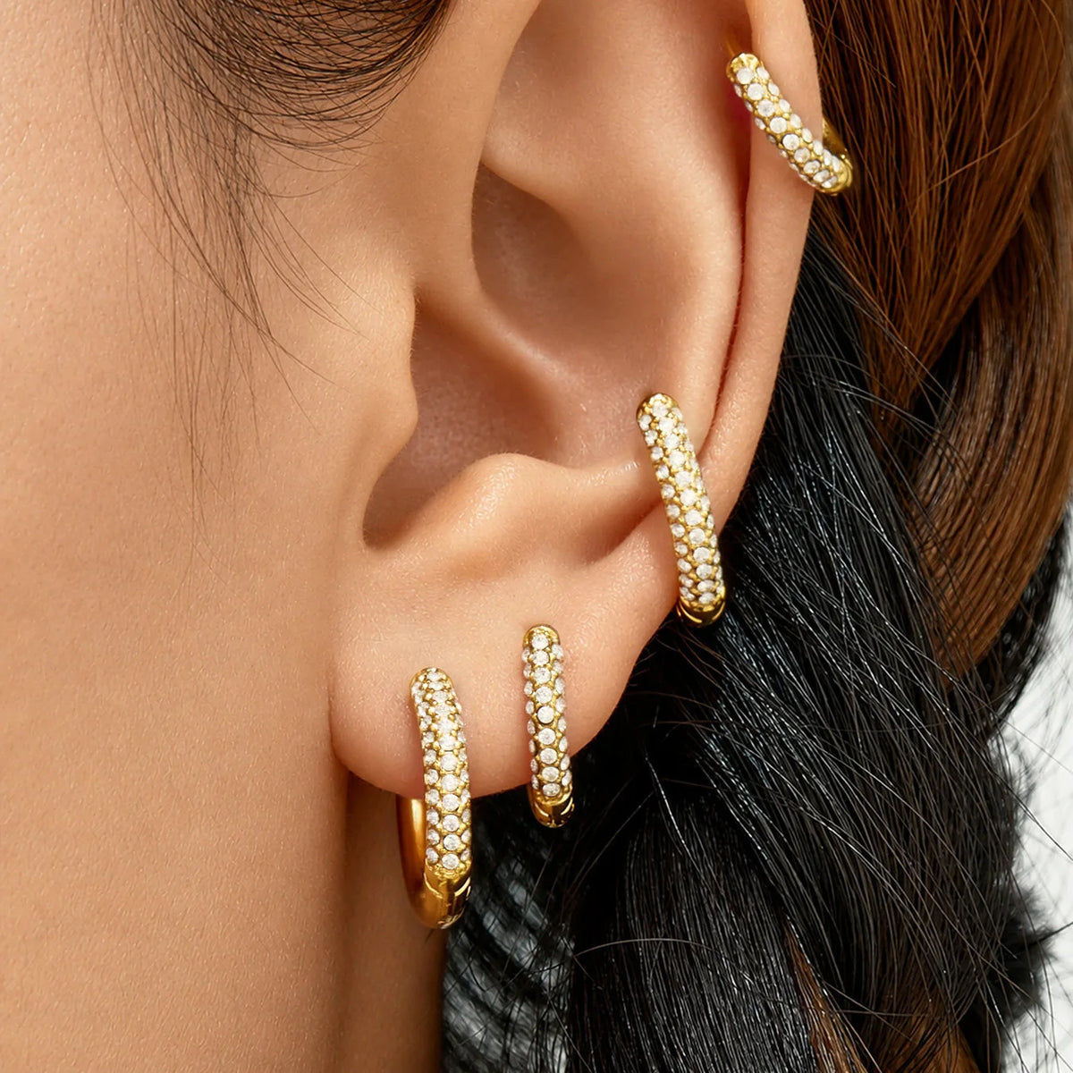 316L Stainless Steel Paved Cubic Zirconia Huggie Hoop Earrings 18k Pvd Gold Plated
