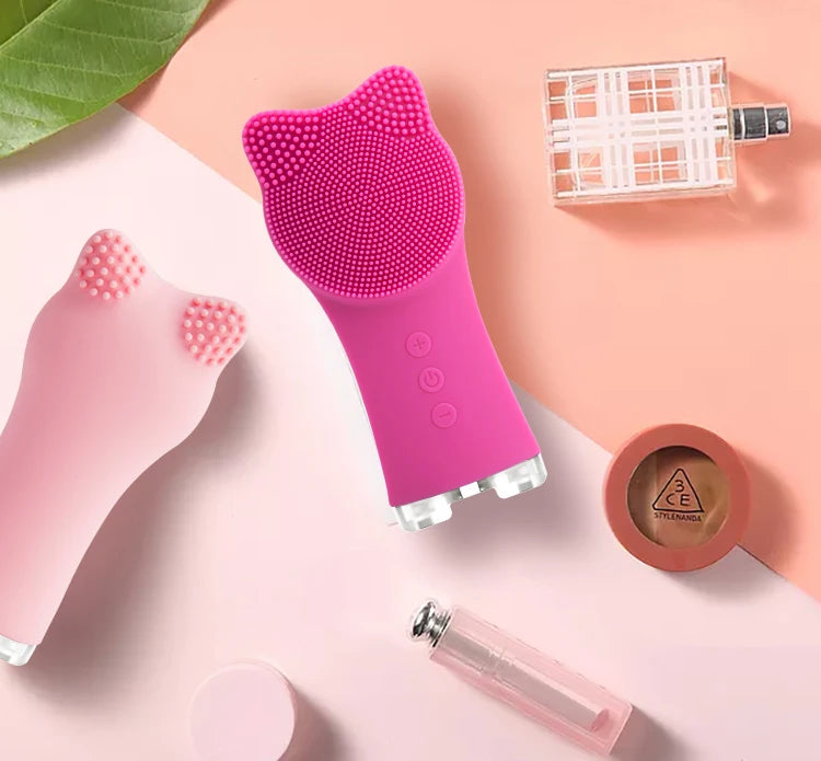 Gentle Silicone Electric Face Massage Brush for Daily Skincare for Spa & Home Use UK/EU