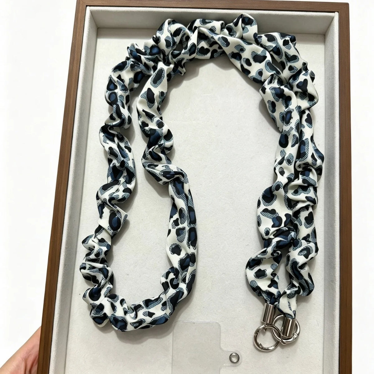 Autumn/Winter Leopard-Print Fabric Phone Strap Long Crossbody Lanyard High-End Alloy