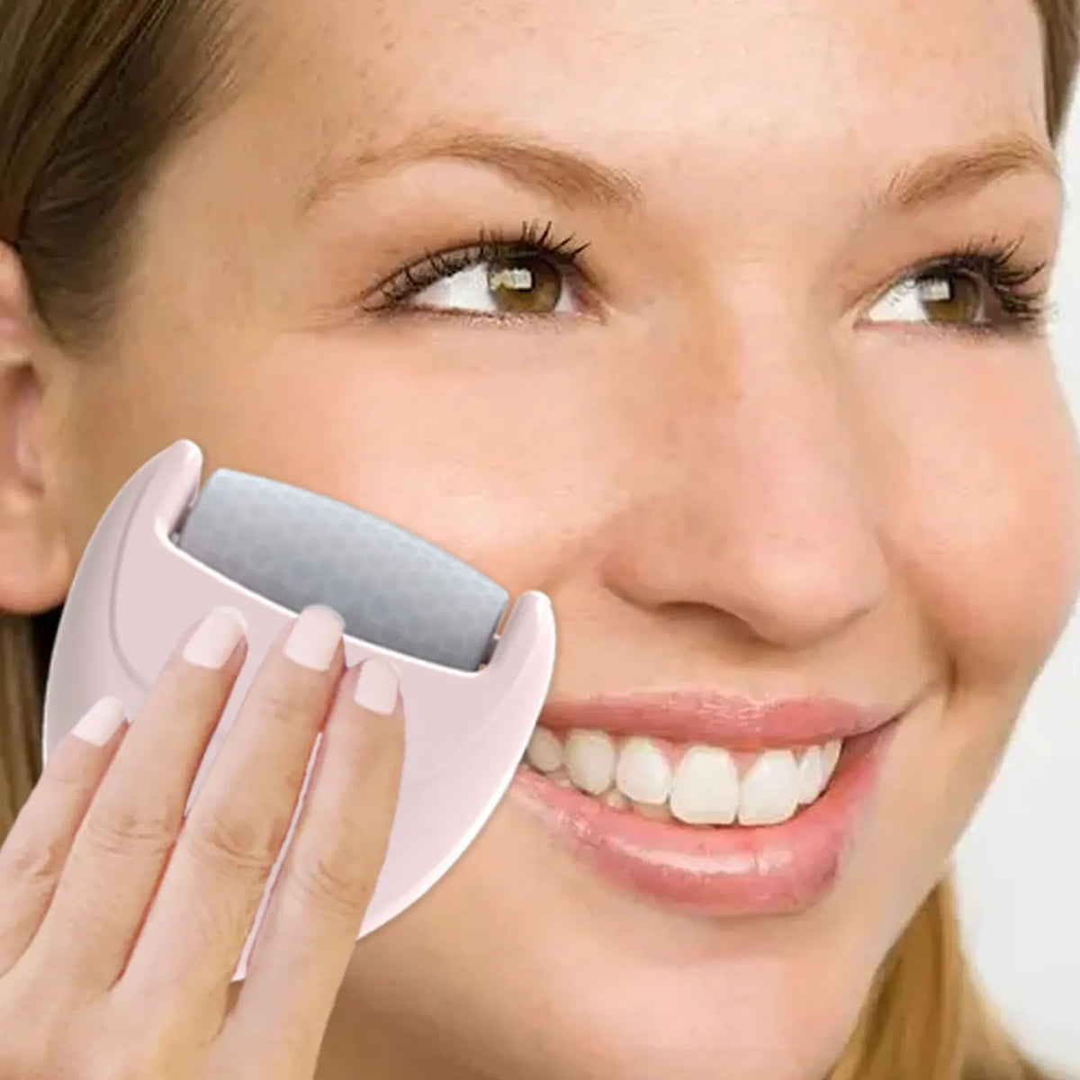 Mini Stainless Steel Face and Eye Roller, Ice Cube Facial Massager