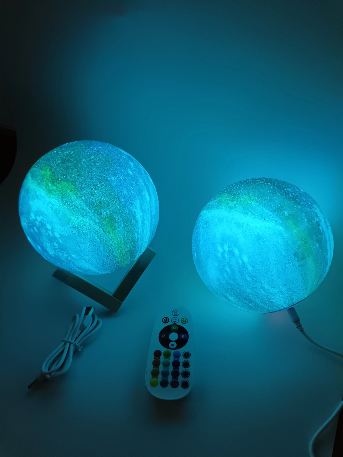 LED RGB Moon Light USB Rechargeable 3D Starry Sky Solar Planet Moon LED Night Light Home