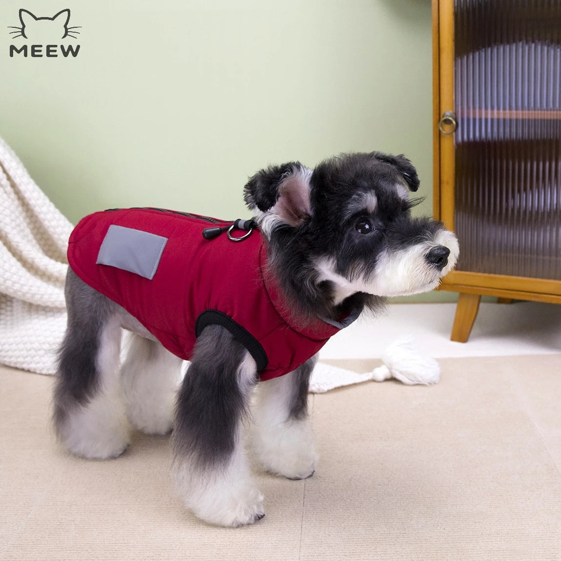 Water Resistant Pet Puffer Vest Reflective Pocket Design Dog Warm Jacket With Leash Ring