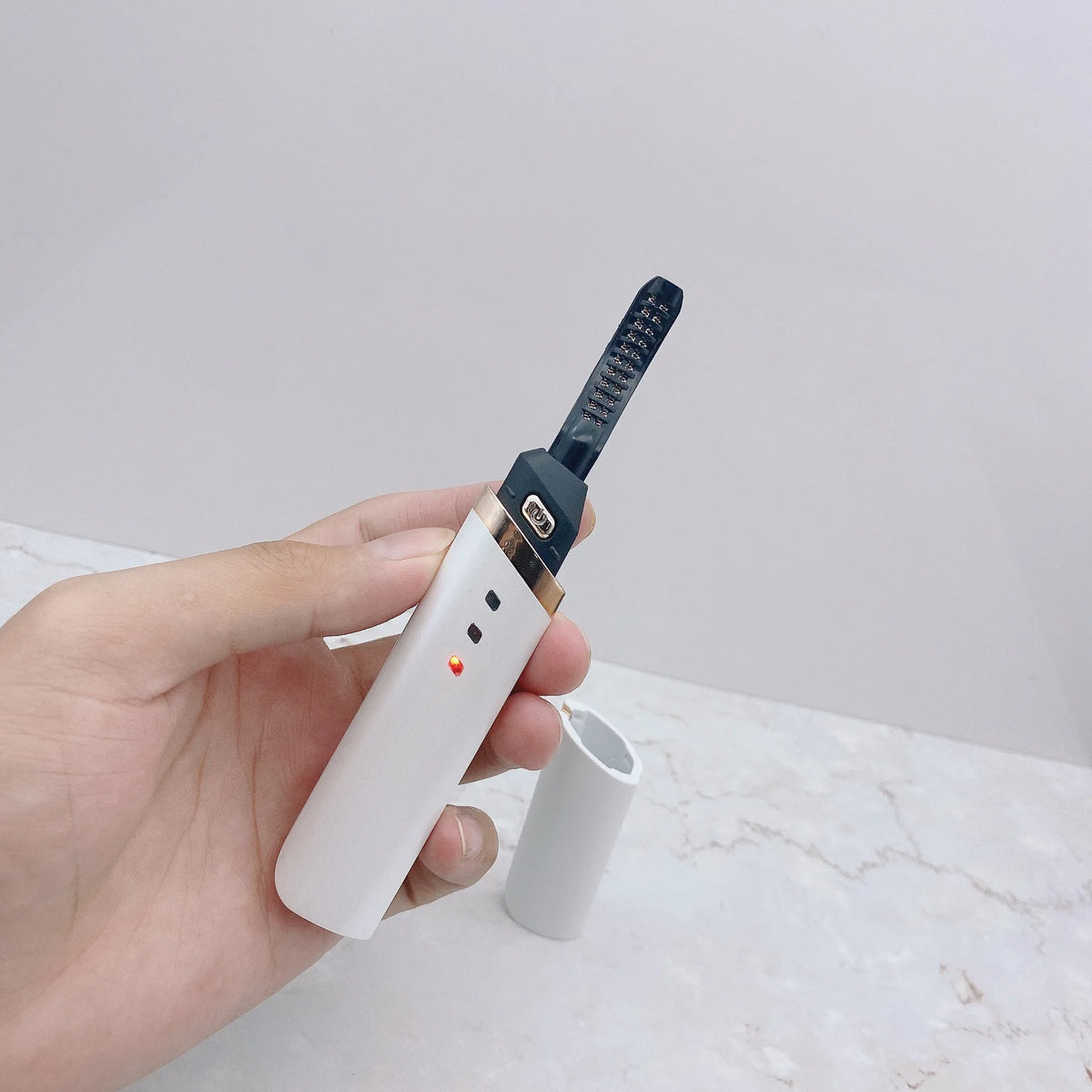 Sample Mini USB Rechargeable Plastic Electric Heated Eyelash Curler with 3 Temperature
