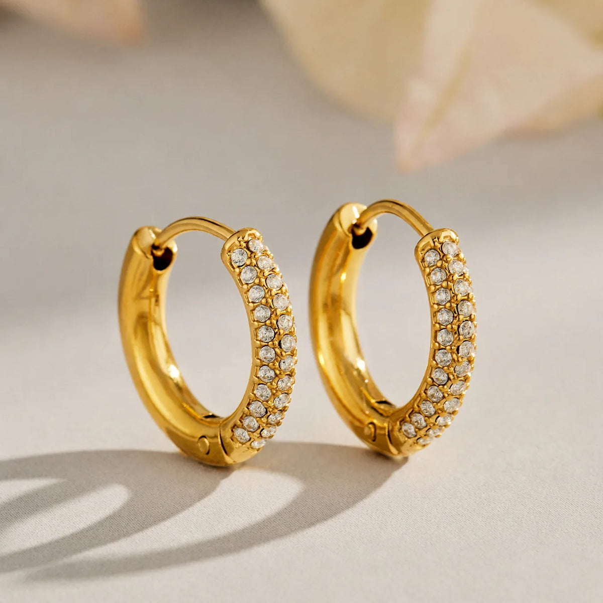 316L Stainless Steel Paved Cubic Zirconia Huggie Hoop Earrings 18k Pvd Gold Plated