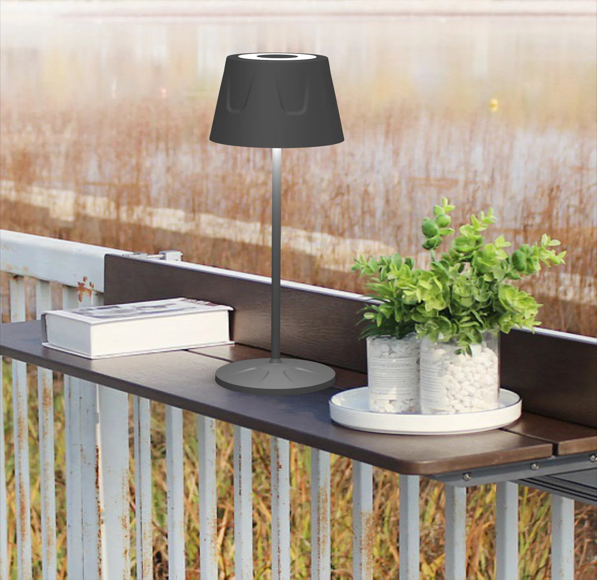 Modern Restaurant Home Decor Cordless Desk Light Luxury Rechargeable LED Table Lamp