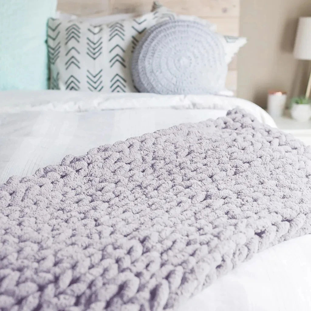 Super Soft Handmade Knit Jumbo Chenille Yarn Chunky Knit Blanket Throw