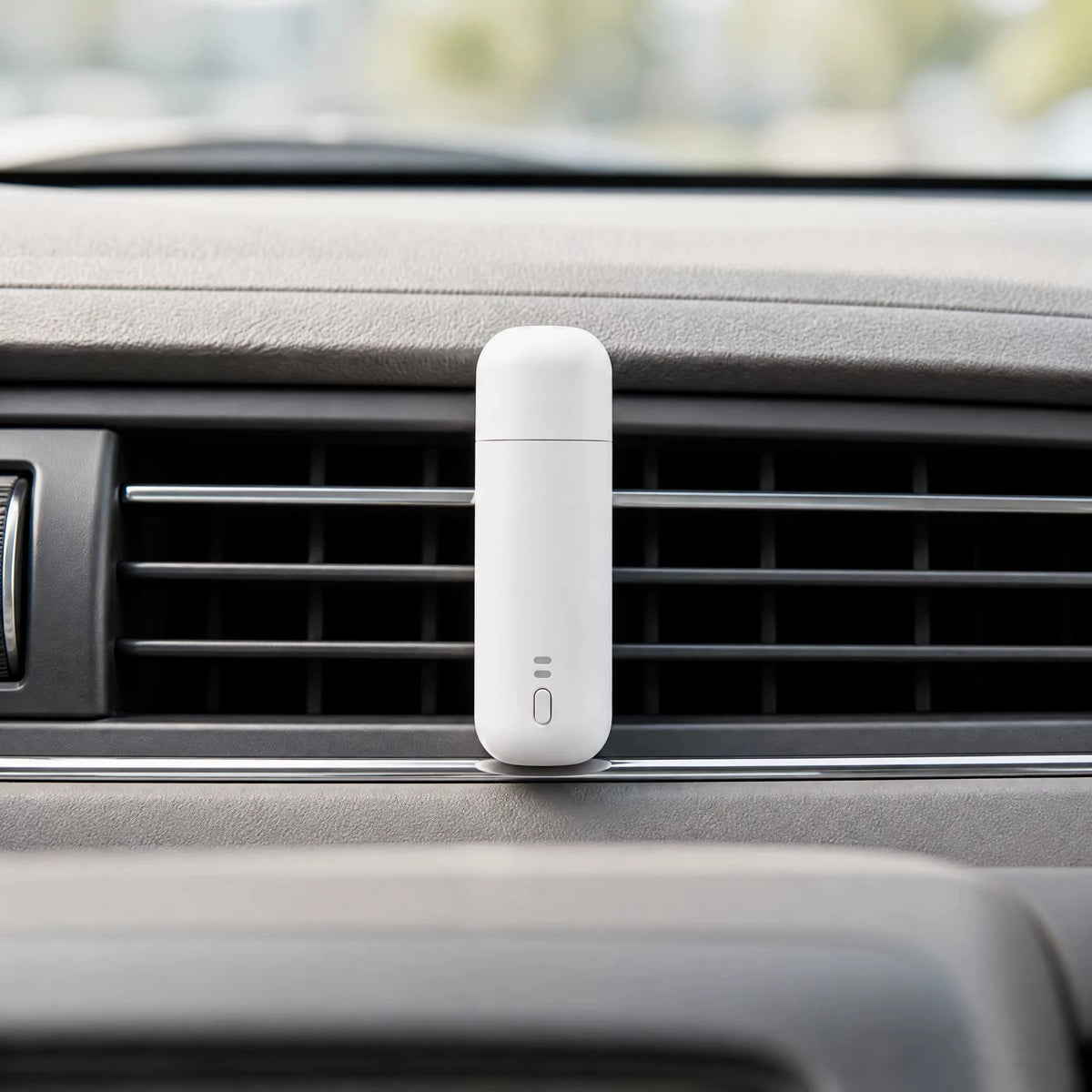 Waterless Car Vent Clip Diffuser with USB-C 5ml Capacity Universal Fit Aromatherapy Scent