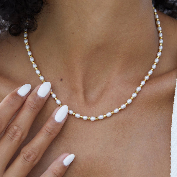 Minimalist 18k Gold Plated Stainless Steel Necklaces for Women Mom Freshwater Pearl Beads