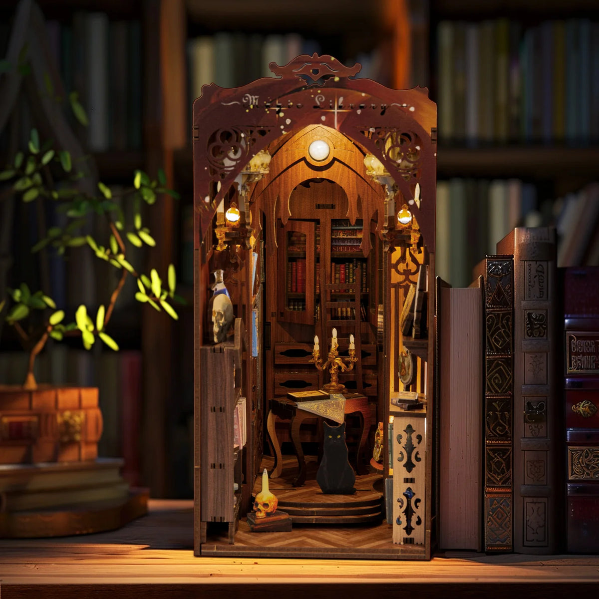Wincent Body Sensor Light G6 UV Printing Design Miniature 3d Wooden Bookend Book Nook