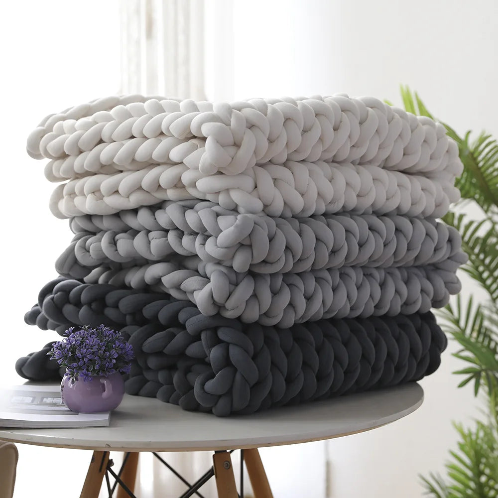 Chunky Knit Yarn Weighted Blanket with Core Filling Soft Woven Gravity Blanket