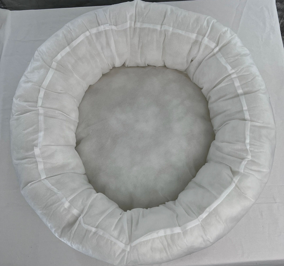 Round Donut Pet Bed for Dogs and Cats, Cozy Raised-Rim Bed in 3 Colors