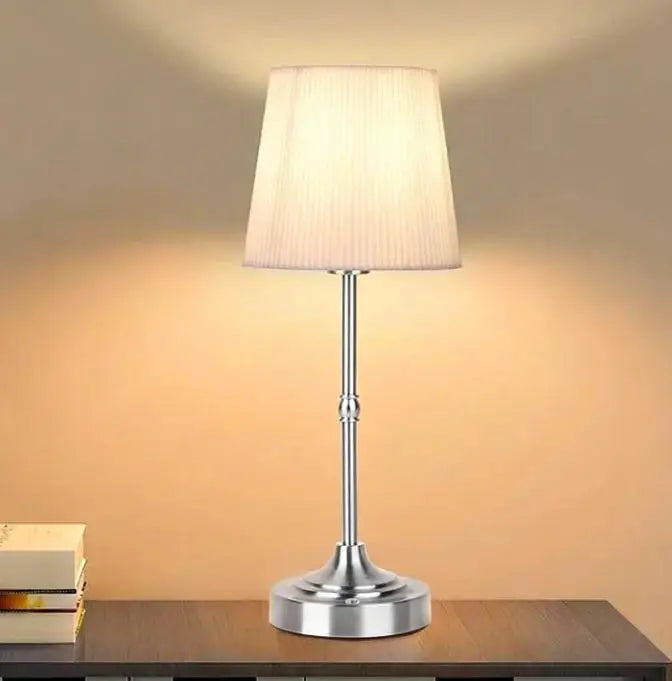 Luxury Modern Decorative Light USB Rechargeable Fabric Table Lamp Cordless Table Lamp