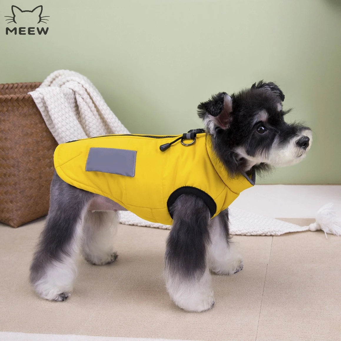 Water Resistant Pet Puffer Vest Reflective Pocket Design Dog Warm Jacket With Leash Ring