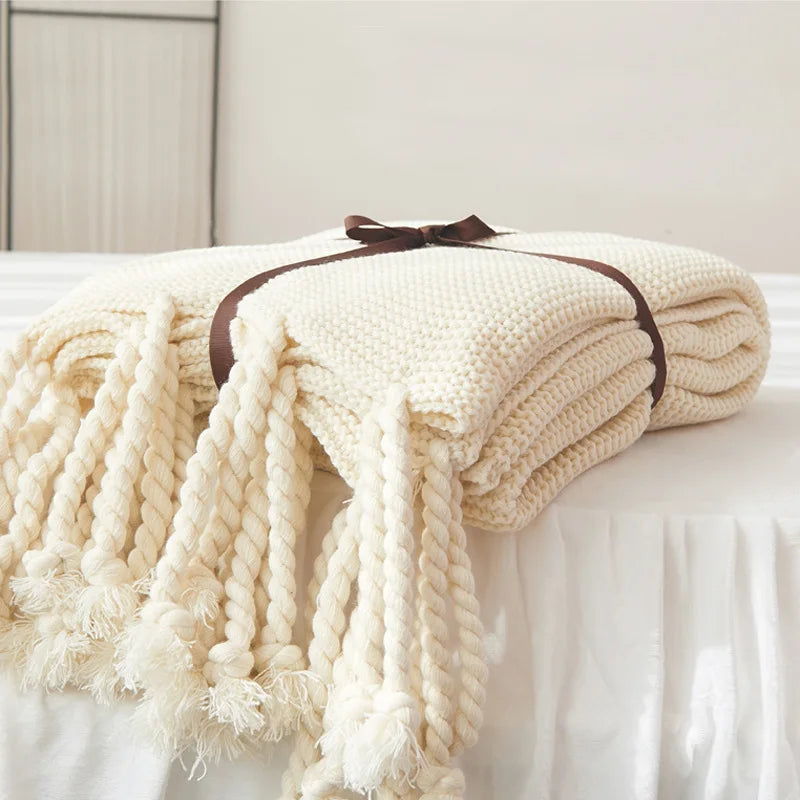 Luxury Knit Throw Blanket for Travel Picnic Beach Soft Chunky Cozy Fringed Warm Polyester
