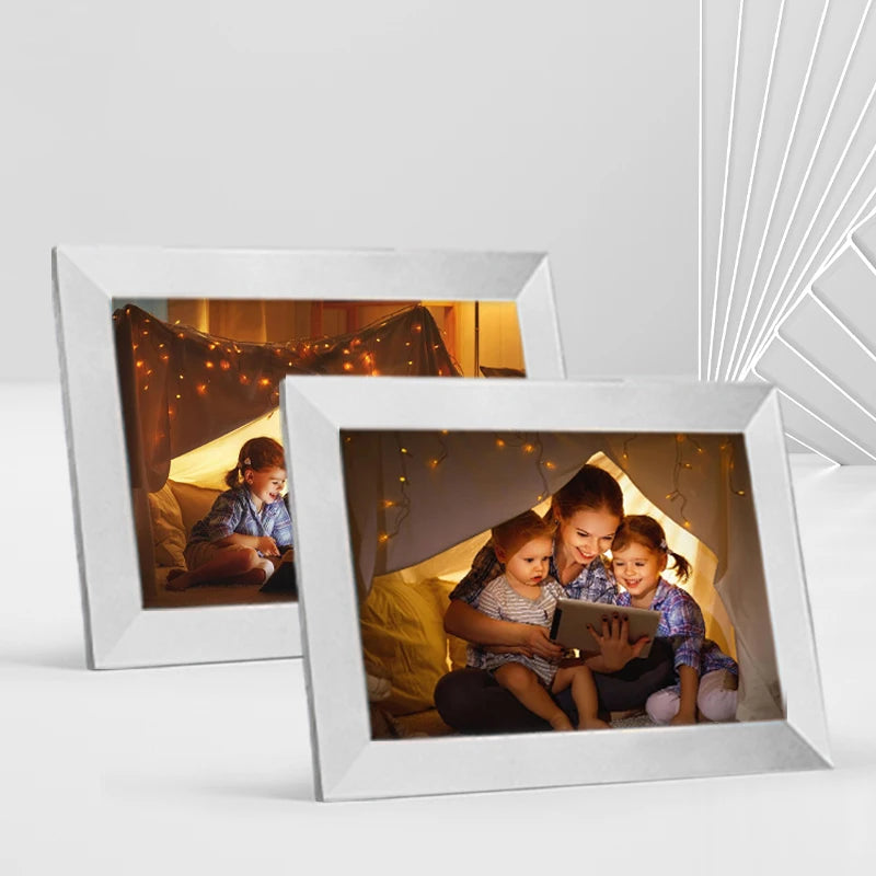 Wall Mountable 15.6 Inch Digital Photo Frame with IPS LCD Display Auto Slideshow & WiFi