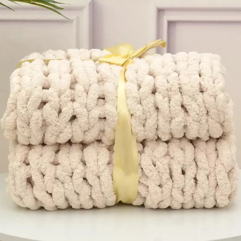 Super Soft Handmade Knit Jumbo Chenille Yarn Chunky Knit Blanket Throw