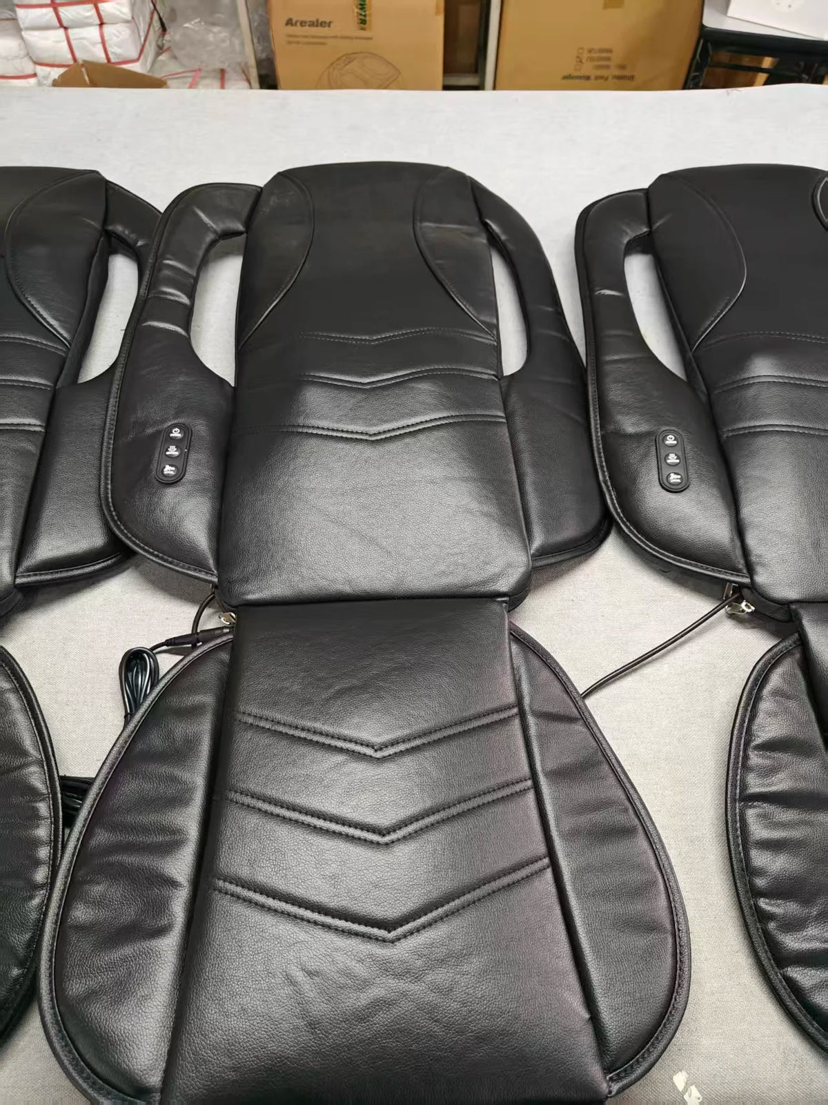 Shiatsu Neck Back Massager Rolling and Kneading Body Relax Massage Cushion With Heat