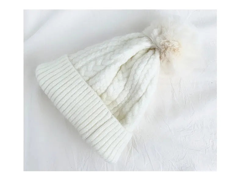 Villus Custom Embroidery Woven Label Cute Pure Color Winter Knitted Hats Winter Beanies