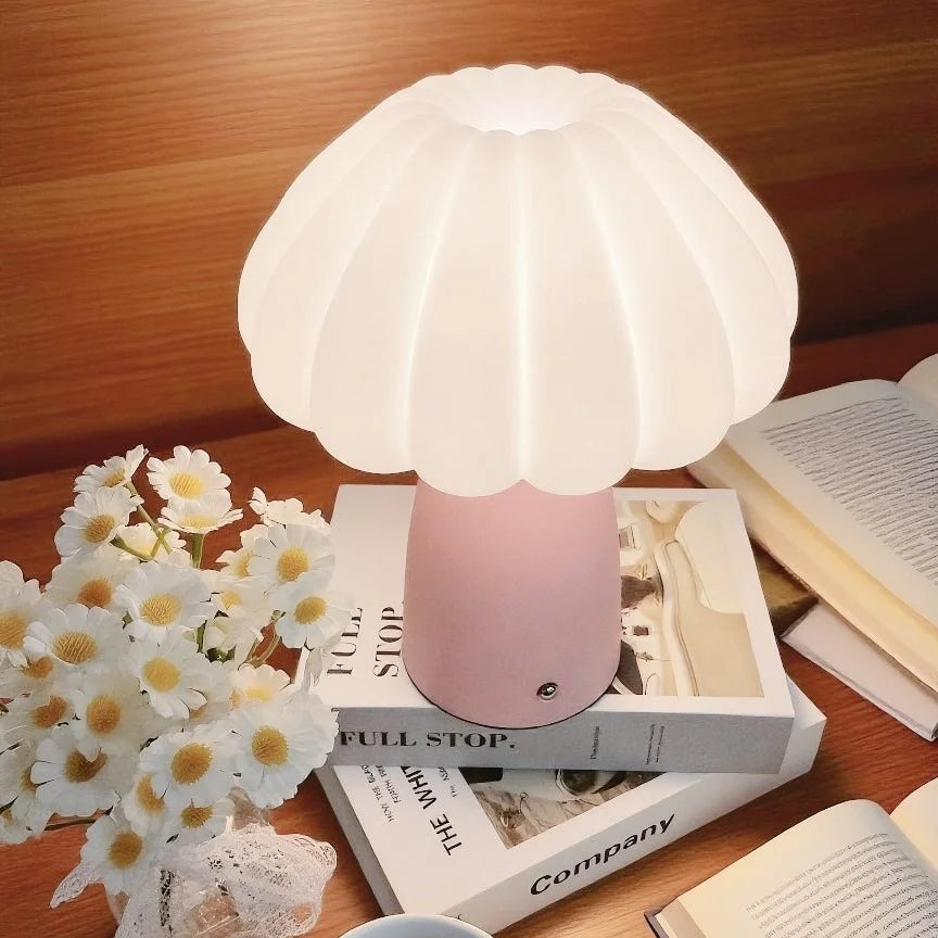 Modern Cream Mushroom Design Battery Operated DC LED Bedside Table Lamp with Metal Body