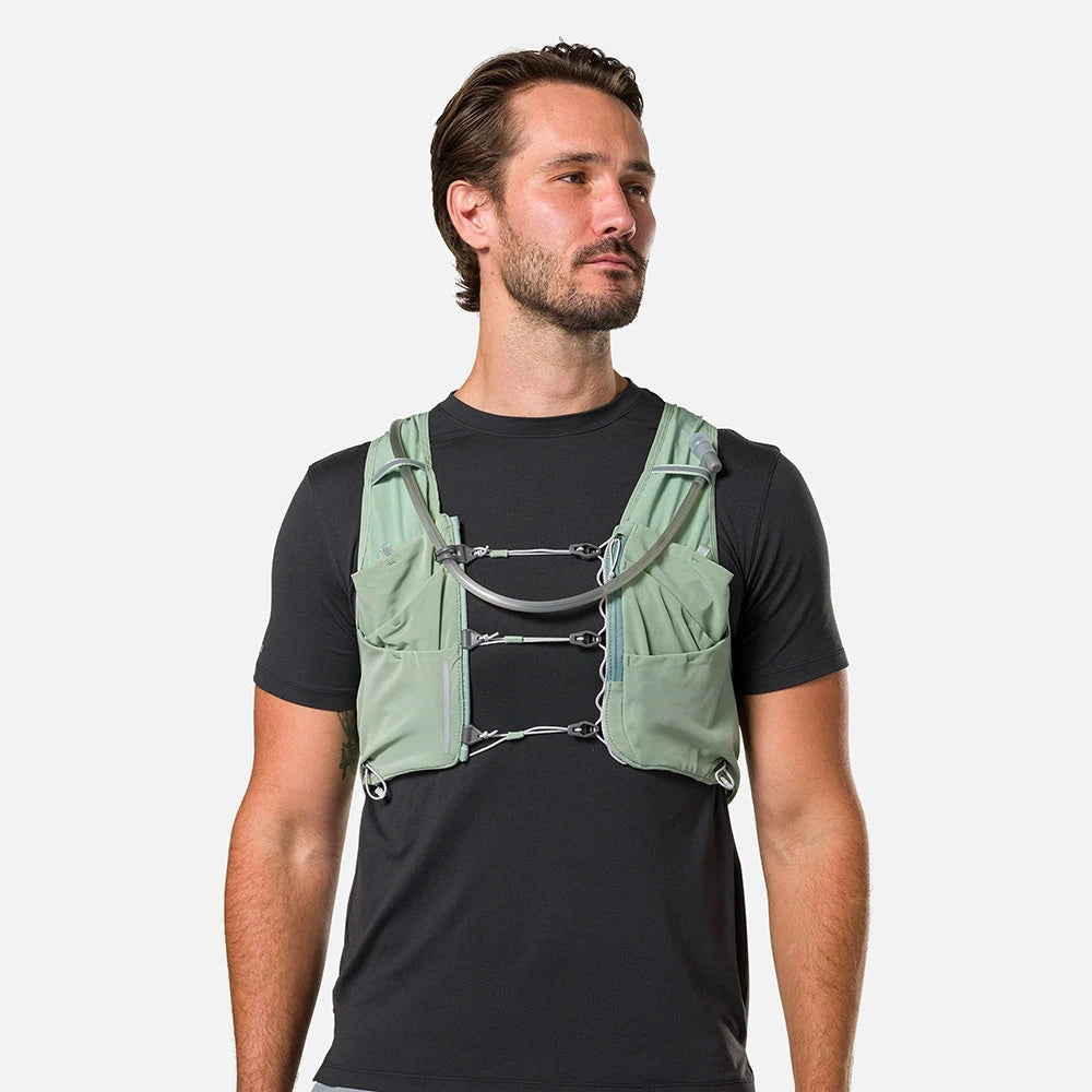 Stylish Compact Portable Camping Hiking Accessories Reflective Running Vest Hydration