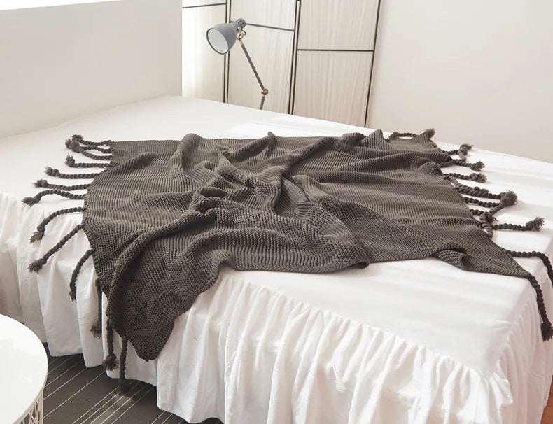 Luxury Knit Throw Blanket for Travel Picnic Beach Soft Chunky Cozy Fringed Warm Polyester
