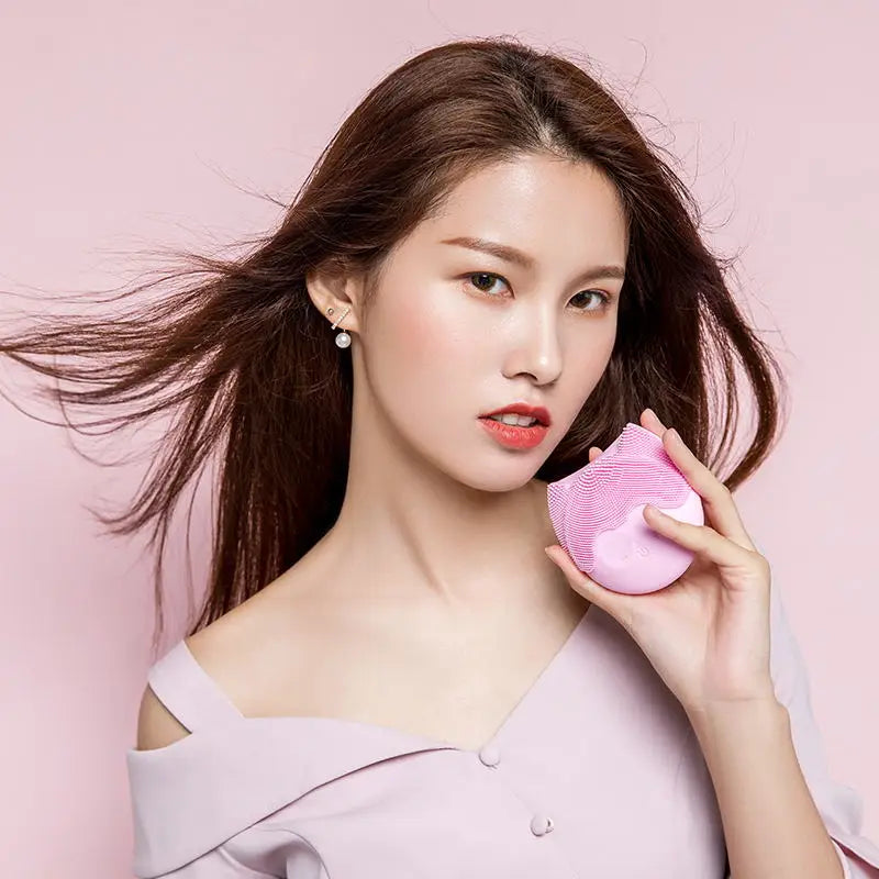 N19 Electric Facial Cleansing Brush Silicone Face Cleanser Pore Cleaner Facial Scrubber