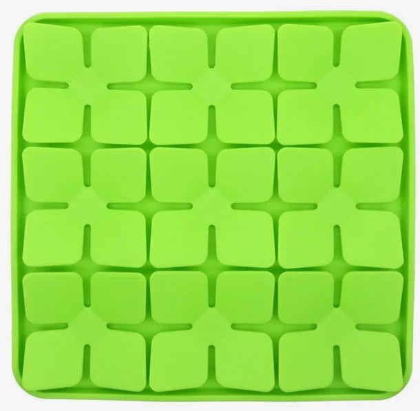 Pet Slow Feeder Silicone Lick Mat with Suction Cups Portable Interactive Sniffing Pad