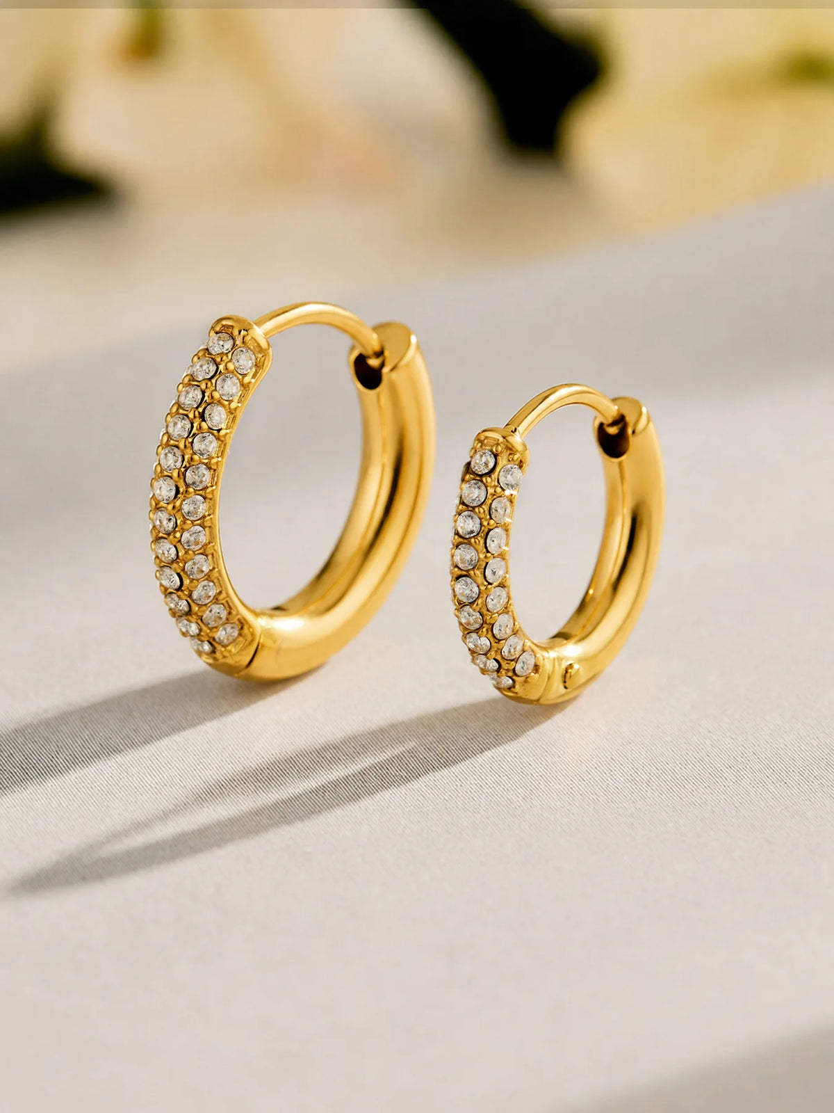 316L Stainless Steel Paved Cubic Zirconia Huggie Hoop Earrings 18k Pvd Gold Plated