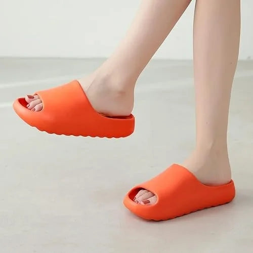 Unisex Cloud Slides Thick Sole Bathroom Slippers Anti Slip Soft Sole Summer Slides for Men