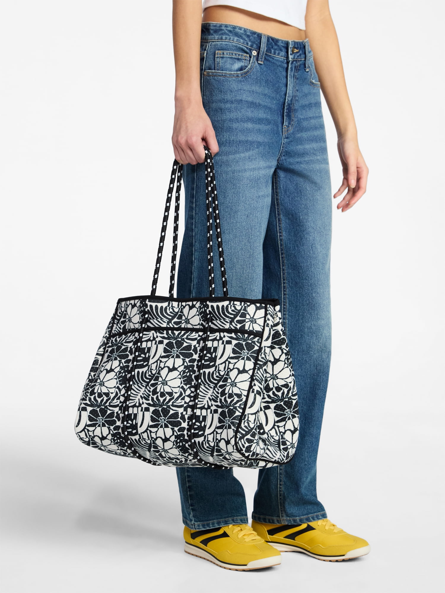 No Boundaries Women's Neoprene Beach Tote Bag, Black/White - Image 5