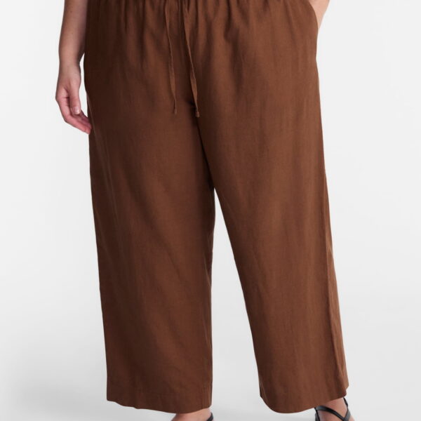 Terra & Sky Women’s Plus Cropped Linen Blend Pants, 27” Inseam, Sizes 0X-5X